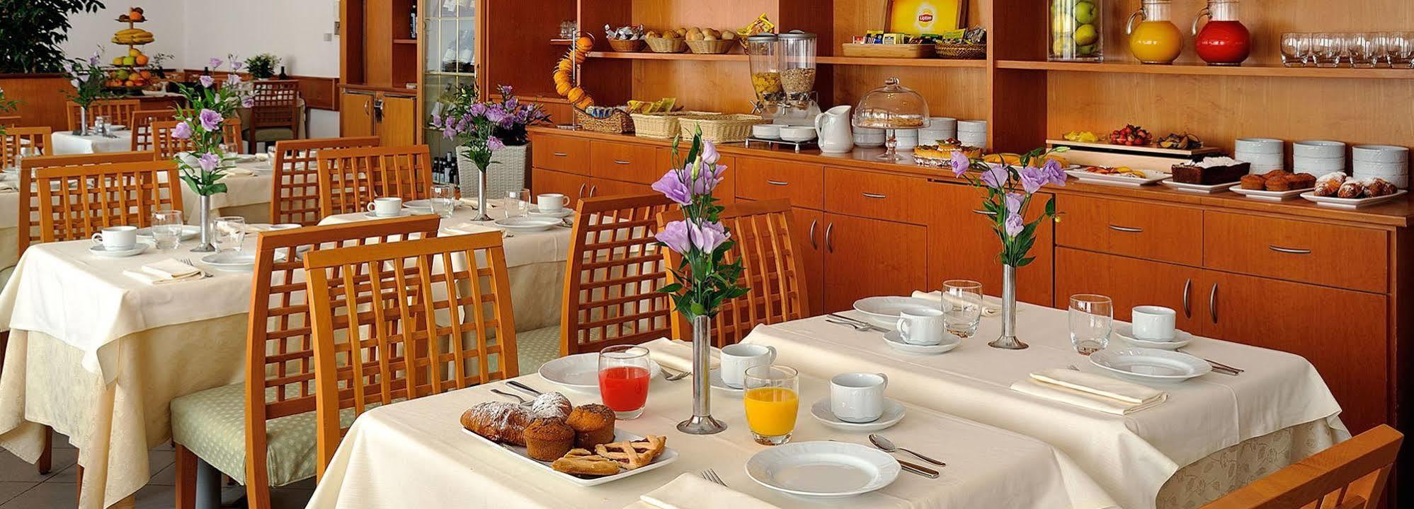 Hotel Helios Diano Marina Eksteriør bilde
