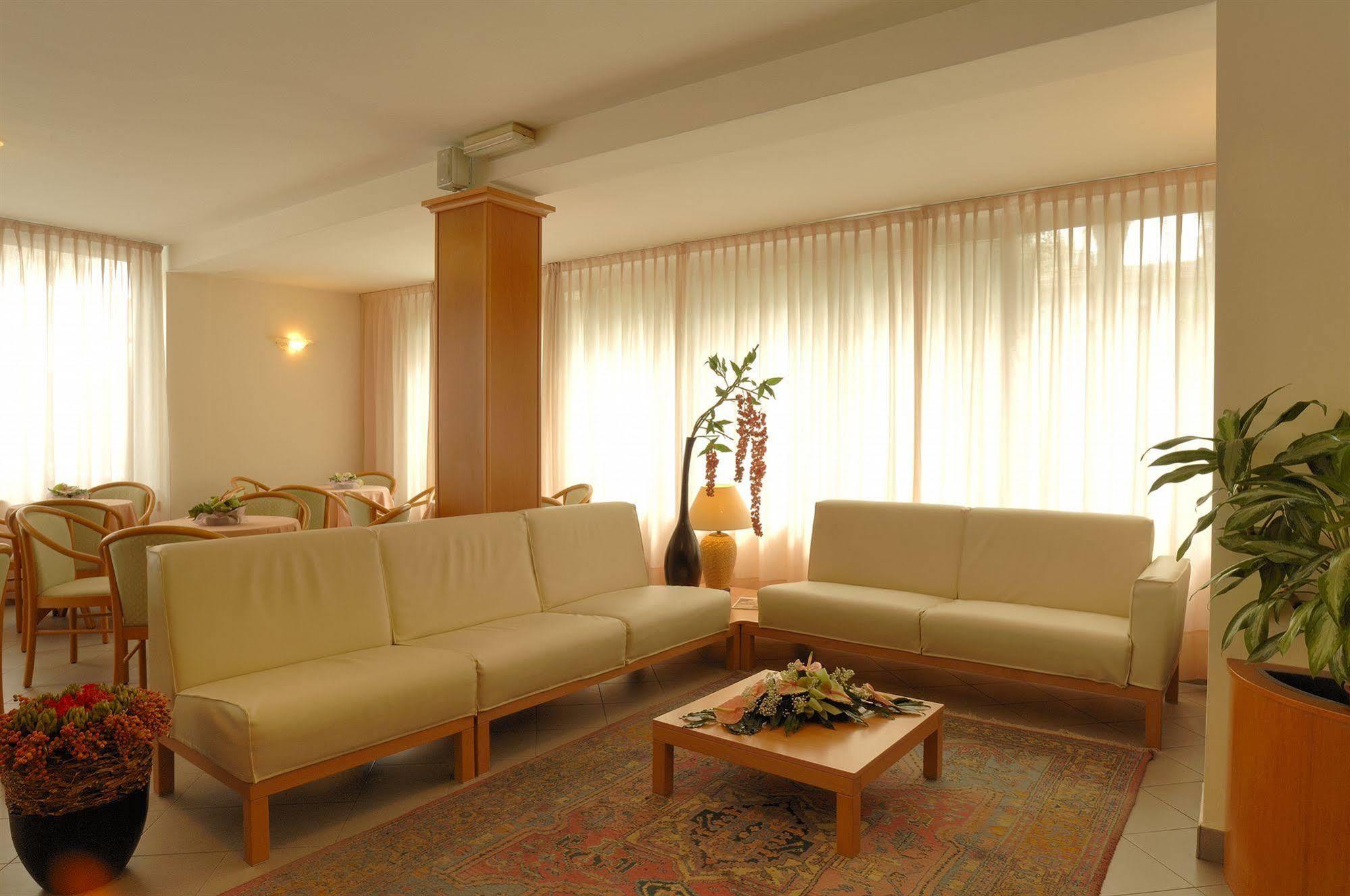 Hotel Helios Diano Marina Eksteriør bilde
